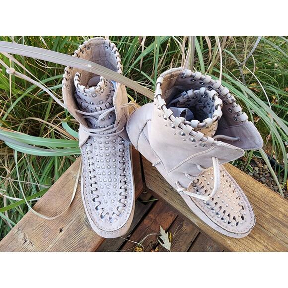 Sam Edelman Gray Ankle Boots - Picture 5 of 9